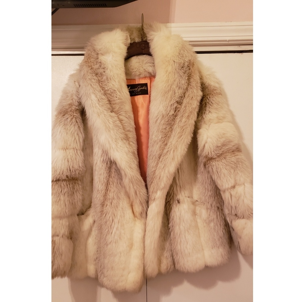 Vintage white oversized glamorous faux fur